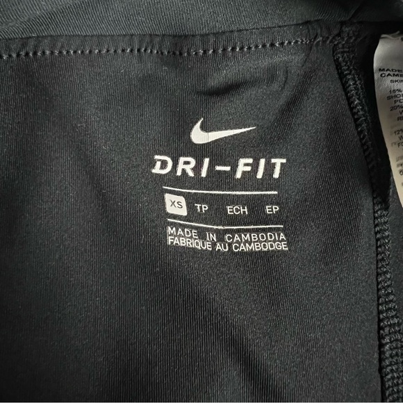 Nike Court Victory Tennis Skirt Womens XS Black Skort Pleated Inner Shorts - Picture 5 of 7